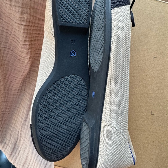 Rothy's Cream & Black The Ballet Flat cap toe flats NIB NEW size 10 - Picture 6 of 6